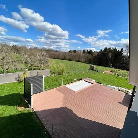 140 M2, Et Piscine Chauffee * Étival-Clairefontaine